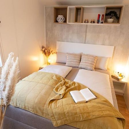 Gemuetliches, Voll Ausgestattes Tiny House Apartment Vilseck Exterior foto
