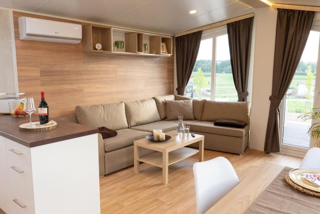 Gemuetliches, Voll Ausgestattes Tiny House Apartment Vilseck Exterior foto