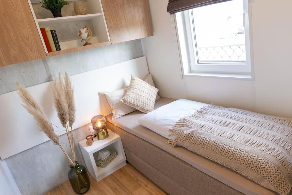 Gemuetliches, Voll Ausgestattes Tiny House Apartment Vilseck Exterior foto
